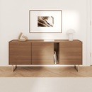 Weite Wohnansicht: Möbelfüße GRAZ im Industrial-Finish, 20 cm hoch, montiert an einem Sideboard