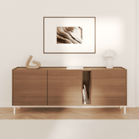 Weite Wohnansicht: Möbelfüße LUZERN in Weiß aus 25 × 25 mm Vierkantprofil, montiert an einem Sideboard